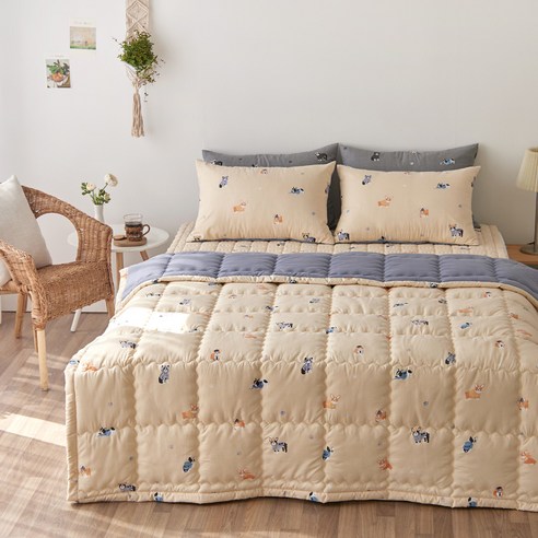 床上用品  梳妝  羽絨被  深度睡眠  睡眠  蜂蜜睡眠  深度睡眠  睡前  被子  被子
