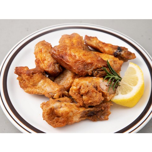 바삭함과 담백함이 담긴 간편한 치킨