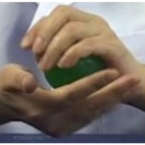 탱탱볼 만들기를 통해 과학 학습과 놀이를 결합한 가족 친화적 활동