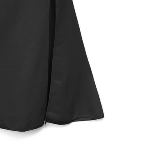 파티에서 눈길을 사로잡는 릴리드레스 엘로이 파티 연주 드레스