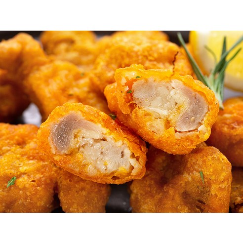 애슐리 오리지널 통살치킨 (냉동) 1200g, 1개는 애슐리의 대표 메뉴 중 하나로 풍성한 맛과 부드러운 닭고기의 조화가 돋보이는 통살 치킨입니다.