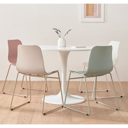 저렴한 가격으로 집안 분위기를 확 바꿔주는 마법같은 의자