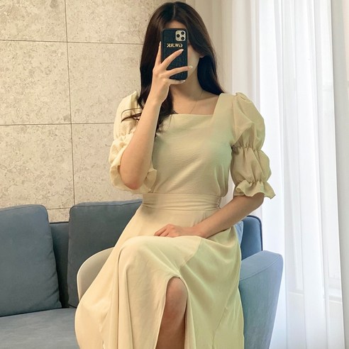 러블리 스퀘어넥 퍼프 블라우스 lkf265