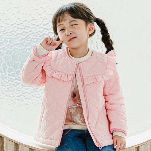 겨울철 보온성과 사랑스러운 디자인을 가진 라라아망 여아용 체리프릴 패딩점퍼