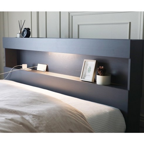 수납과 편안함이 어우러진 꿈의 침대