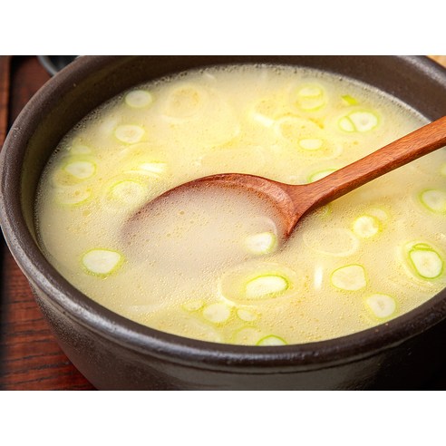 깊고 진한 겨울의 맛, 신선설농탕 설렁탕 육수로 간편하게 즐기세요.