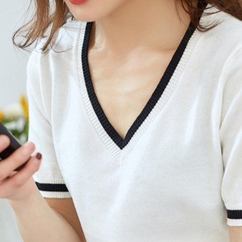 女  時尚  服裝  上衣  V 領  針織  毛衣  成年女性  成年女性  女裝