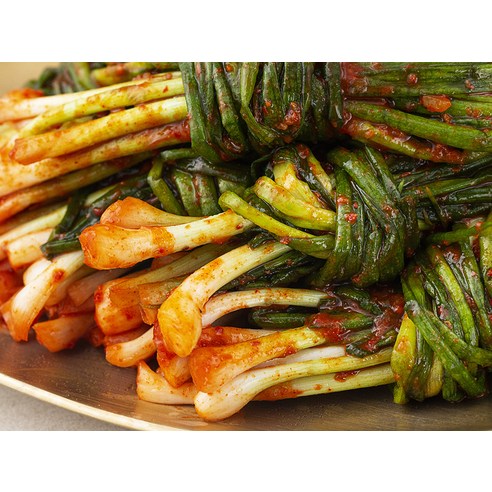 알싸한 감칠맛이 입안을 장식할 거예요.