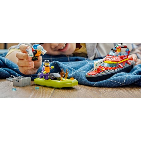 레고 시티 60373 소방 구조 보트는 어린이를 위한 안전한 장난감입니다.