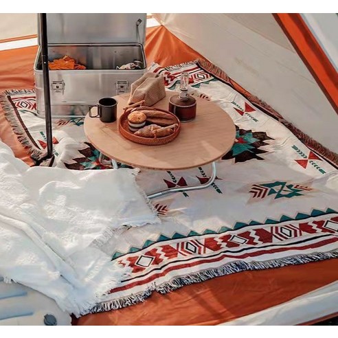대중적인 상품으로 자연을 사랑하는 사람들을 위해 디자인된 아베크듀블루 인디언 캠핑 블랭킷 담요