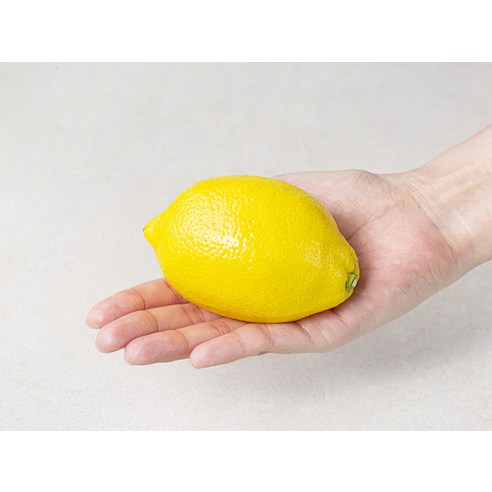 싱그러운 향과 풍부한 과즙이 특징인 다조은 미국산 레몬