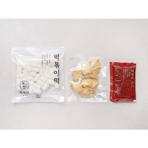 계란과 튀김을 넣어서 맛있게 즐기는 냉동 쌀 국물떡볶이