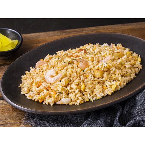 매콤한 맛이 좋은 중화풍의 해물볶음밥