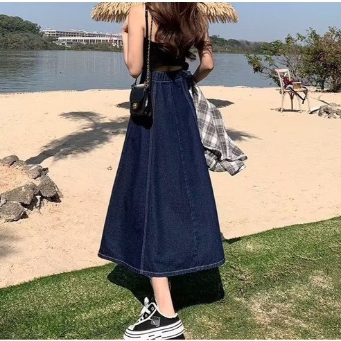 女  時尚  服裝  下裝  長裙  成年女性  成年女性  婦女  女人  淑女