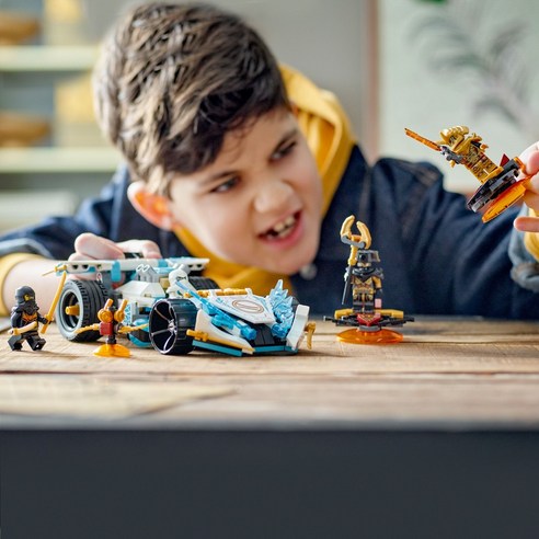 레고 닌자고 71791 쟌의 드래곤 파워 스핀짓주 레이스카는 로켓배송 가능한 LEGO 제품으로, 높은 평점을 받았습니다.