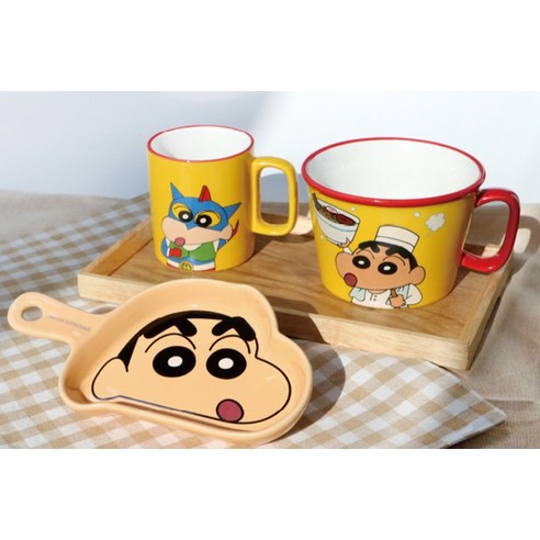 짱구의 귀여운 이미지와 알뜰한 가격, 편리한 사용성이 돋보이는 1인 식기세트