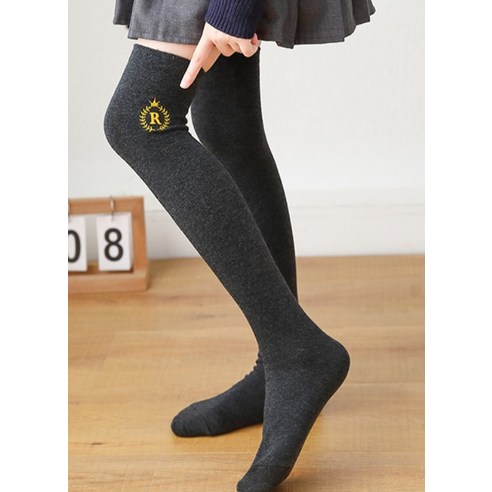 사랑스러운 우리 아이를 위한 특별한 선물, 아이뿜 로얄 자수 오버니삭스