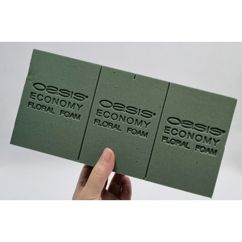 플로랄 디자인의 완성도를 높이는 필수 아이템