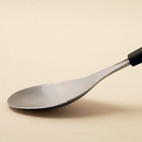 주방의 품격을 높이는 트라이앵글 서빙 스푼