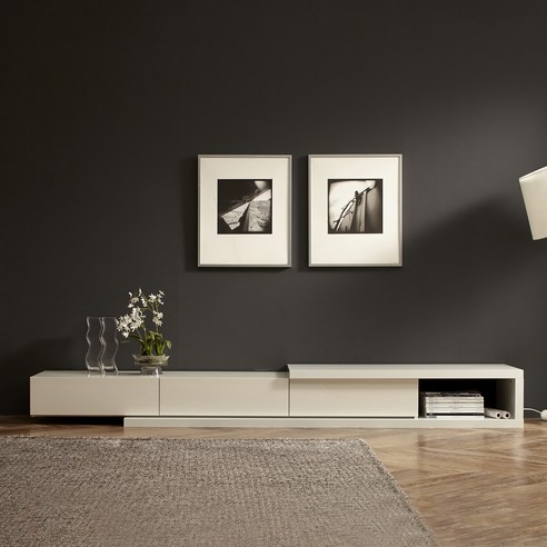 공간에 가치를 더하는 지벤 아비드 익스텐션 모던 거실장