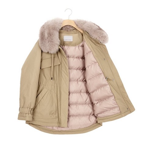 VOV 여성용 폭스 퍼 스트링 구스다운 자켓은 겨울에 착용하기에 완벽한 제품입니다.