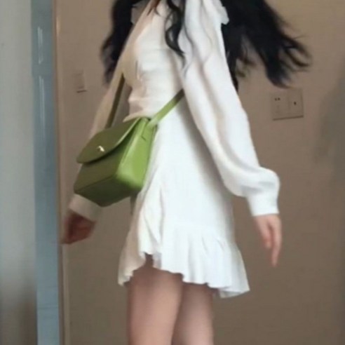 고전적 우아함과 현대적 편안함을 위한 필수 아이템