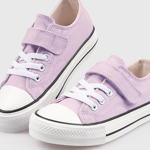 스타일과 편안함을 모두 잡은 페이퍼플레인키즈 아동 스니커즈