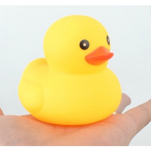 즐거운 목욕 시간을 만들어 주는 오리 목욕놀이완구