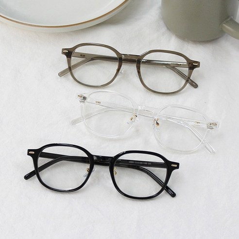 일상에 스며드는 섬세한 그린, 라피던트 리오로 당신의 개성을 완성하세요.