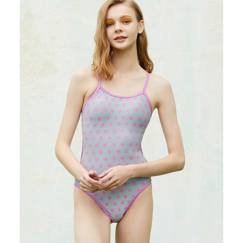 여름날의 자유를 담은 그레이 빛 수영복, 후그 WHM1653