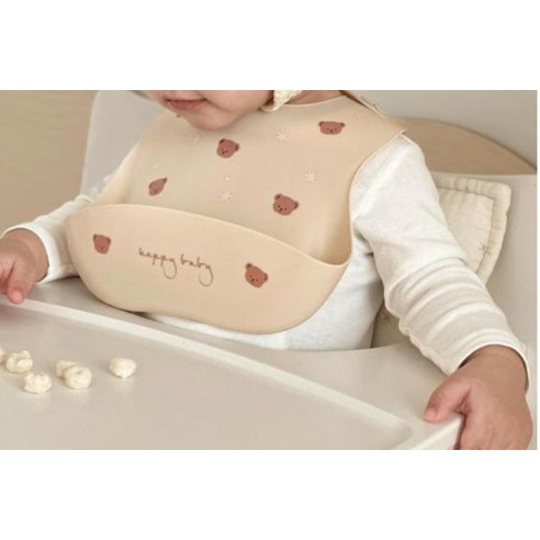 민소매 디자인으로 이유식 전쟁 끝! 리뗀클로르 실리콘 턱받이