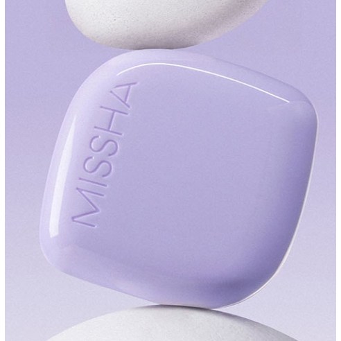 미샤 레이어링 핏 쿠션으로 답답함 없이 촉촉하고 화사한 윤광 피부를 경험하세요.