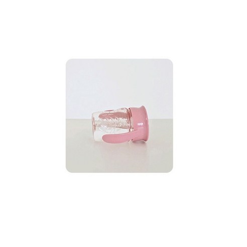 안전하고 예쁜 와우컵으로 아기의 첫 물 마시기 습관을 시작하세요!