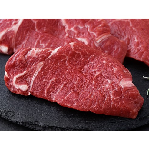 신선한 1+등급 한우의 부드러운 맛과 향