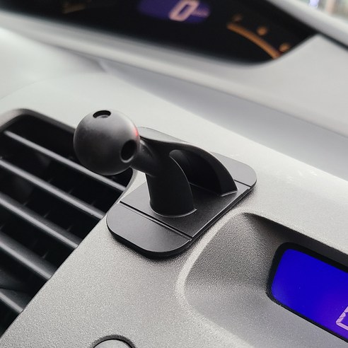 차량에서 스마트폰을 안전하고 편리하게 사용할 수 있는 옵시디언 차량용 부착 테이프 핸드폰 거치대 마운트 CT-H50