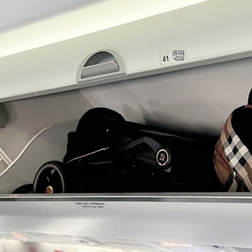 꿈결 같은 외출을 선사하는 씨투엠뉴 에이블 코지 프리미엄 트라이크 유모차