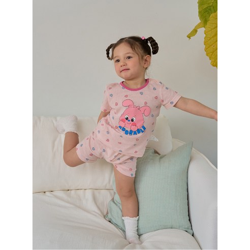 사랑스러운 디자인과 편안함으로 아이의 행복을 채우는 코디아이 쁘띠바니 반소매 내의