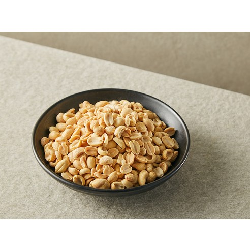 멈출 수 없는 고소함, 곰곰 구운땅콩!