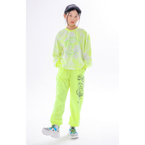 少年時尚少女服裝上衣圓領T卹少女少女圓領圓領圓領圓領少年9歲以上青年JUNIOR女學生少女少女女孩  初中生  女高中生  中學生服  少女服  春天  秋天