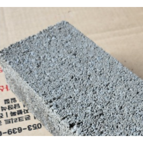 낡은 담벼락을 세련된 공간으로 위드블럭 콘크리트 시멘트 벽돌