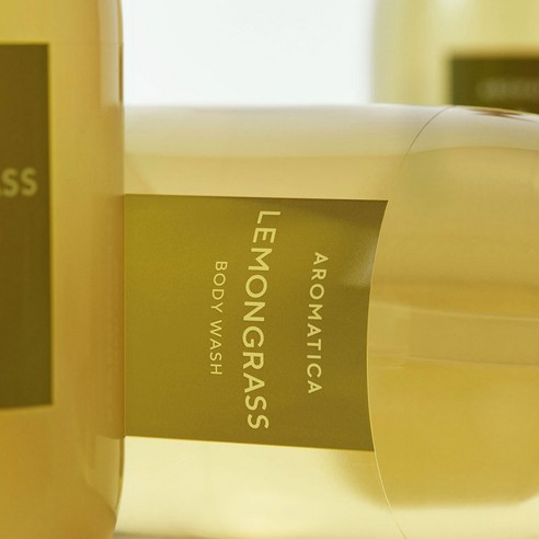 상쾌한 허브향으로 찝찝한 여름, 뽀득뽀득하게 씻어내는 아로마티카 레몬그라스 바디워시