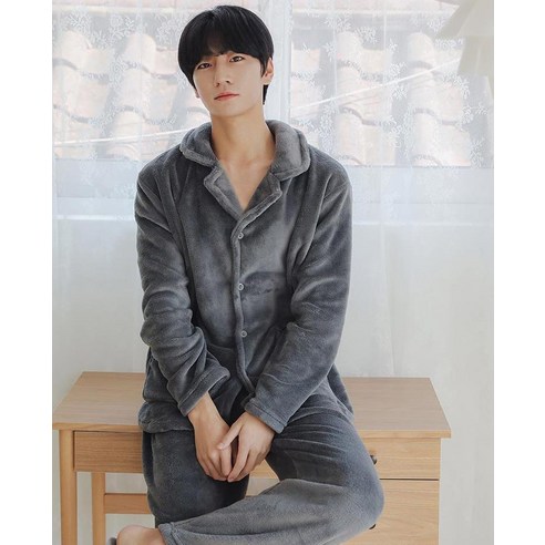 부드러운 밍크 소재로 편안하고 따뜻한 겨울 수면을 위한 글램공감 허그미 카라 밍크 잠옷