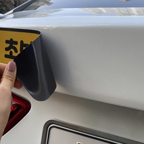 초보운전 스티커: 안전 운전의 첫걸음이자, 배려 운전의 시작입니다.