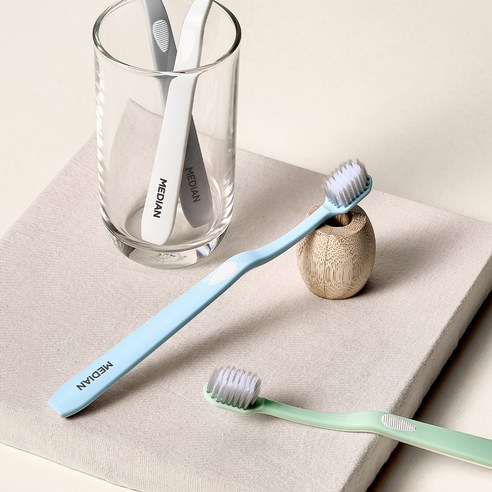 섬세한 잇몸을 위한 부드러운 속삭임, 메디안 이지클린 센서티브 칫솔