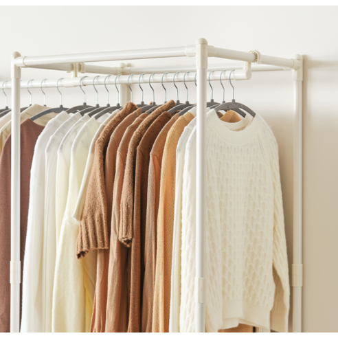 좁은 공간, 깔끔한 드레스룸으로 마법처럼 변신!