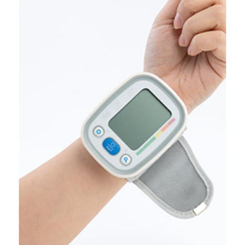 손목형 편의성으로 혈압 관리를 혁신하세요: 휴비딕 비피첵 WP 혈압계