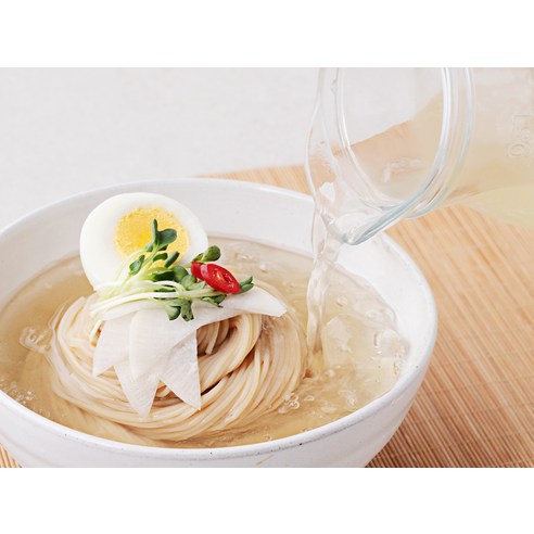 무더운 여름, CJ제일제당 동치미 냉면육수로 시원함을 더하세요!