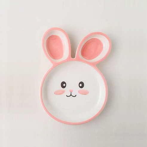 사랑스러운 디자인과 실용성을 겸비한 착한살림 토끼와 당근 접시 세트로 식탁에 행복을 더하세요.