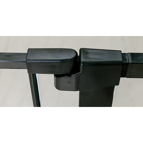 안전과 편리함을 동시에 제공하는 반려동물 안전문