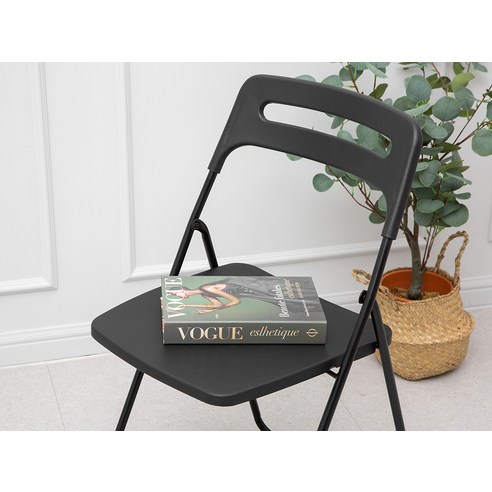 최적의 디자인과 편안함을 겸비한 코멧 접이식 의자